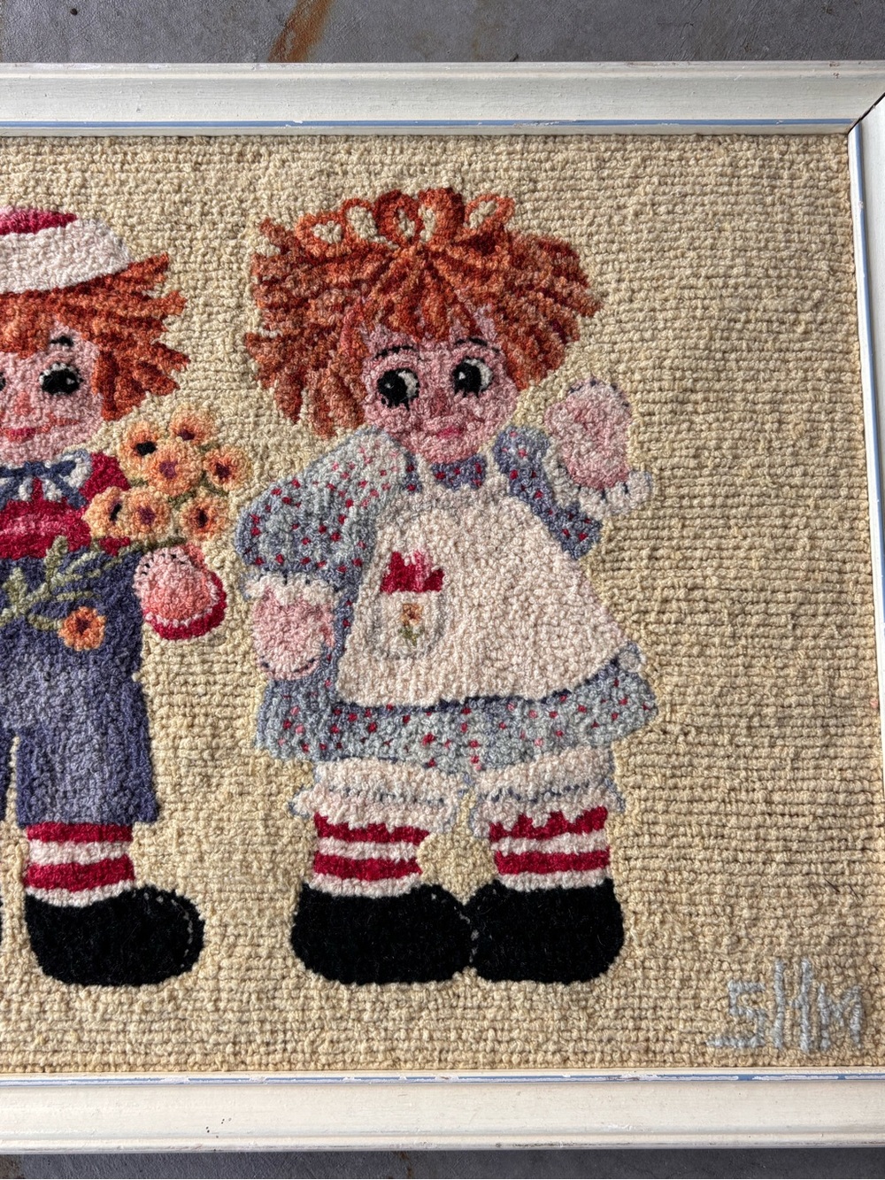 Vintage Raggedy Ann & Andy Needlepoint Wall Art Cottagecore Grannycore Decor - Picture 4 of 10